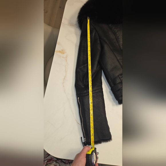 Fox collar shearling jacket - Picture 11 of 16